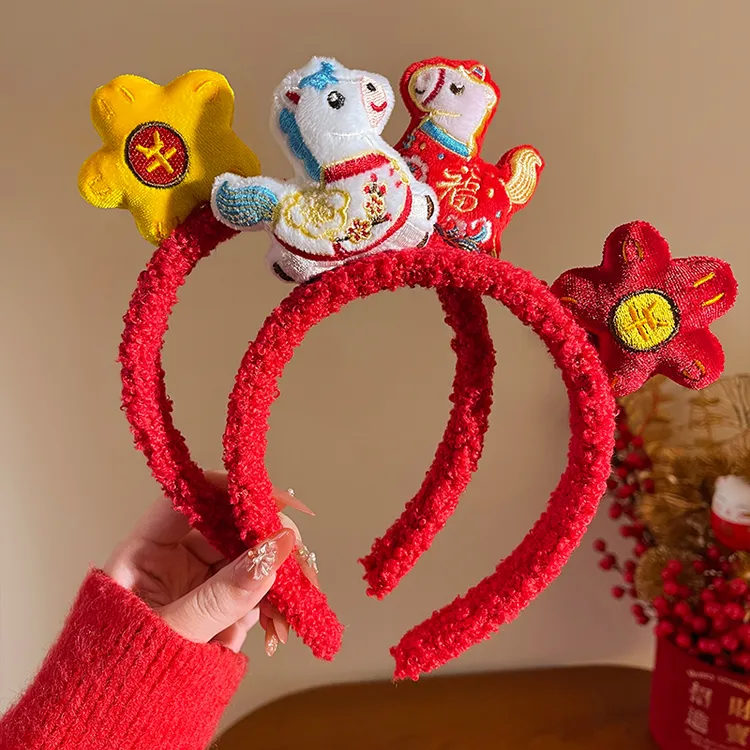 2026红色新春马年立体发箍儿童可爱洗脸毛绒发捆跨年喜庆发卡头箍