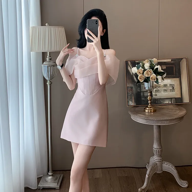 夏季无袖气质修身显瘦吊带裙子女时尚御姐小众设计感小香风连衣裙