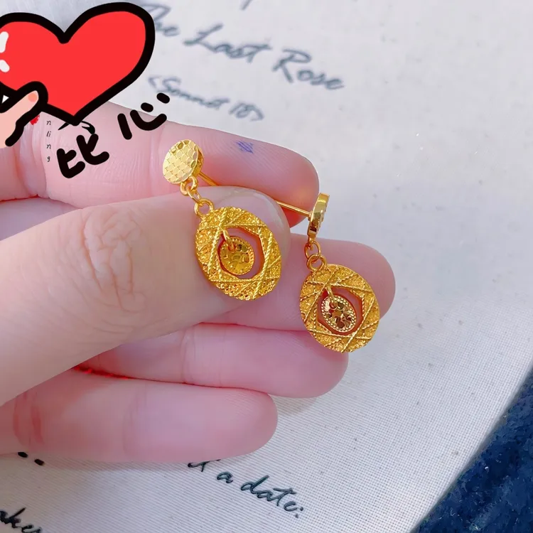 铜合金耳饰 新款 cnc爆闪龙鳞耳钉  设计感送女友礼物