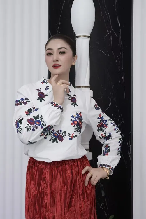 【FADEYLIY】手工绣花民族风衬衫