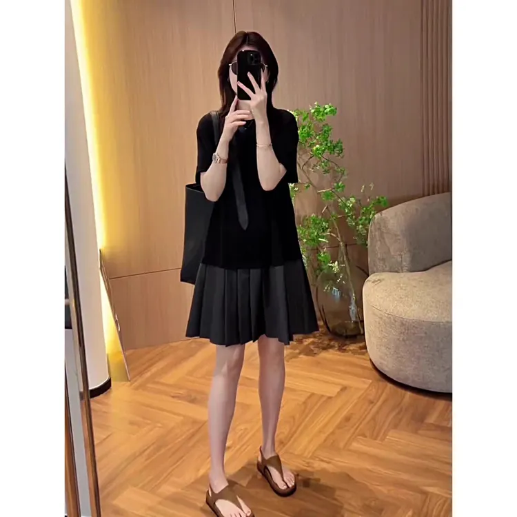 赫本风连衣裙女拼接夏季2025新款黑色时尚减龄高级感减龄法式裙子