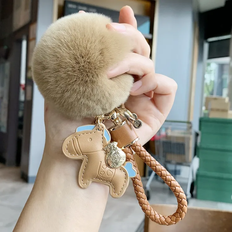 【真獭兔毛球】创意马上有钱钥匙扣女生包包挂件情侣车钥匙链挂饰
