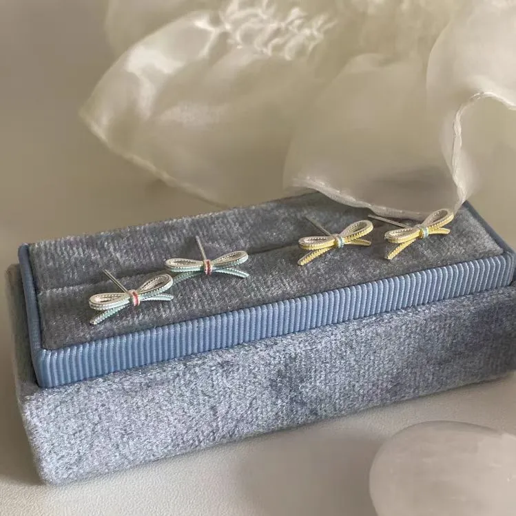 小清新滴釉纤细蝴蝶结耳环2026新款高级感适合夏天耳钉精致小饰品