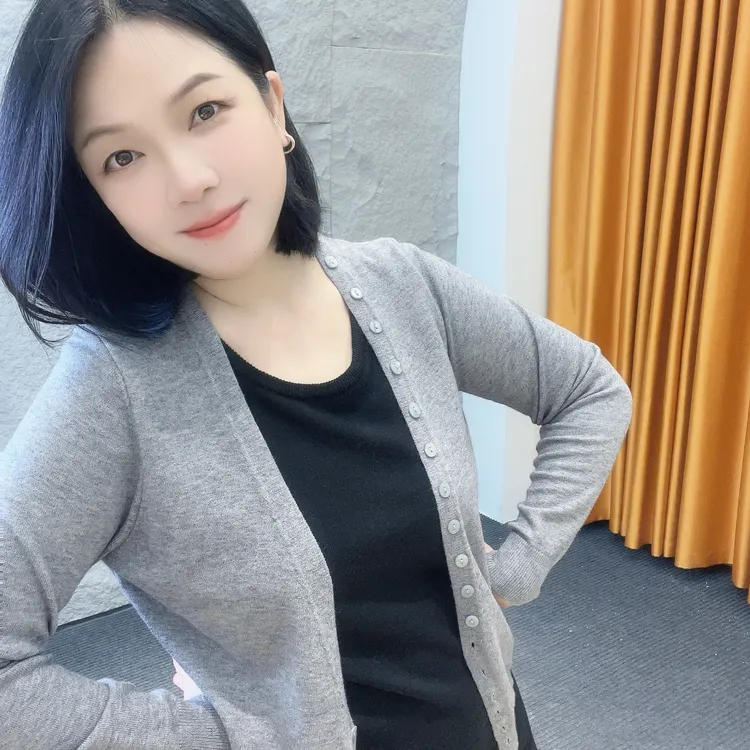 5600微胖女秋冬季厚款假两件款针织圆领毛针织衫百搭红色休闲上衣