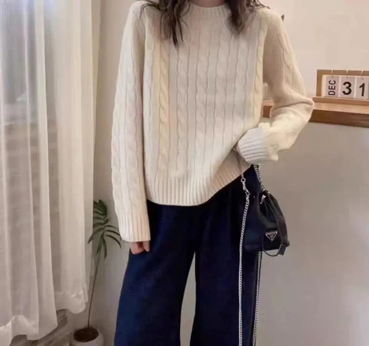 秋冬软糯加厚纯羊毛衫圆领女宽松长袖针织打底衫保暖毛衣女25293