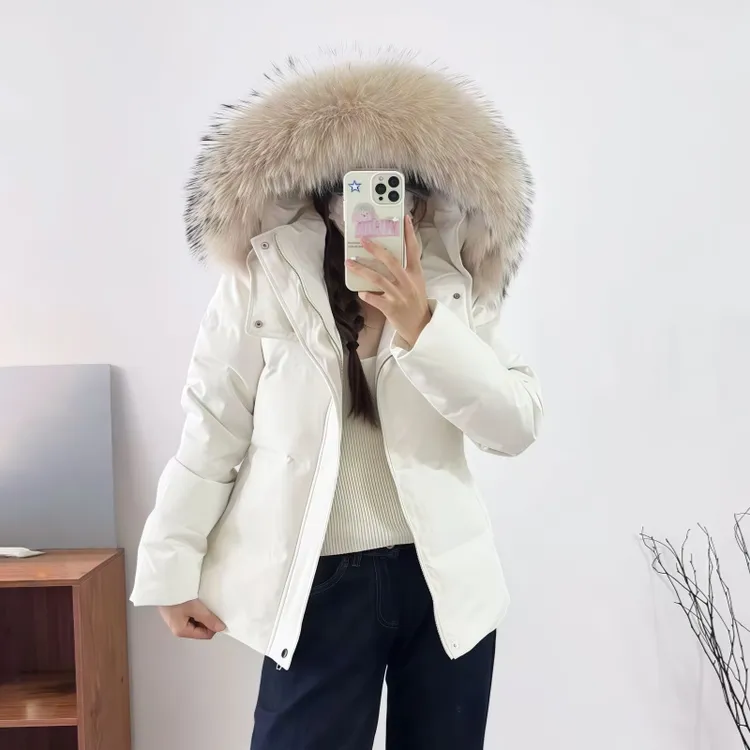 90白鸭绒收腰版羽绒服女短款冬季白色修身小个子短款加厚保暖外套