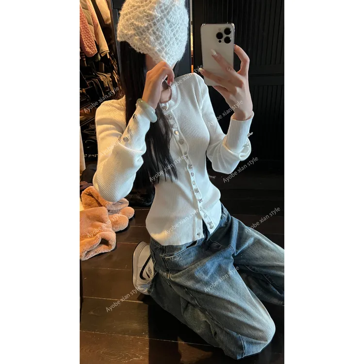 【AYOBE】小贤   甜酷羊毛时髦中古质感小众纽扣设计辣妹时髦针织衫