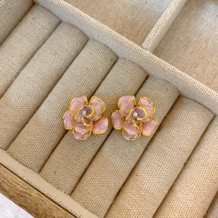 铜合金珐琅耳饰 法式小众设计感高级滴釉花朵气质珍珠耳钉轻奢75