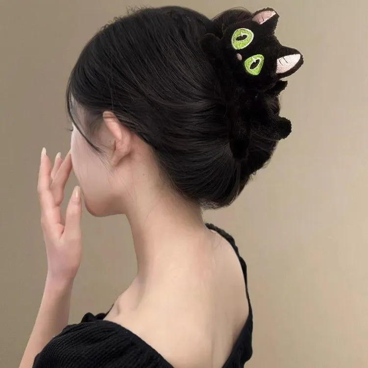 黑色异瞳猫咪抓夹女2025秋冬新款毛绒绒鲨鱼夹子旅行发夹可爱发卡