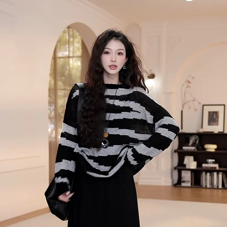 【YANYAN】早秋百搭斑马细闪条纹长袖针织上衣YY-8393