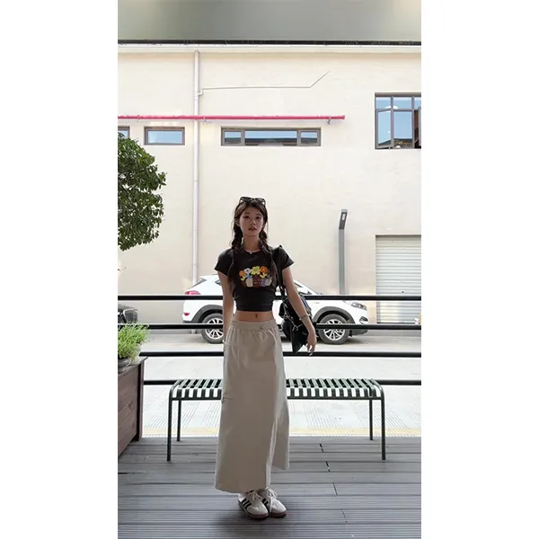 2025年绣花t恤女美式复古辣妹修身短款正肩显瘦上衣半身裙套装