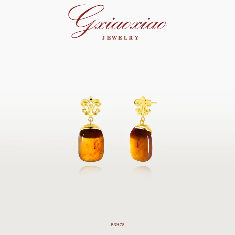 G XIAOXIAO 镀K金 气质复古高级感美拉德风鸢尾花百搭耳环 B3H78