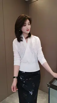 柏澜【印花打底上衣】气质长袖显瘦网红白色针织时尚百搭夏季镂空