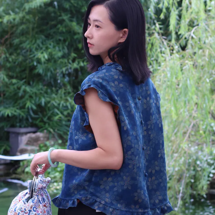 满分桑蚕丝花边领蓝色无袖背心