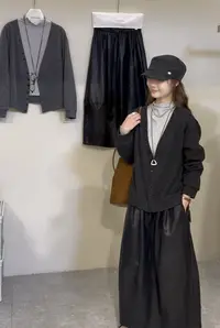 灰灰呀！58217 厚实款！排扣设计感开衫+百搭半高领背心两件套套装