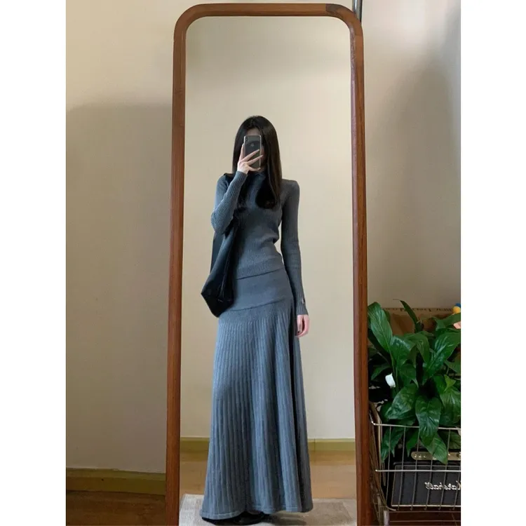 高级感针织连衣裙子套装女设计感长袖打底衫上衣气质半身长裙冬季