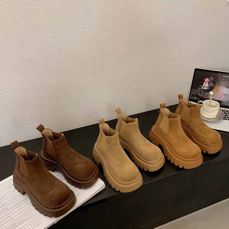 厚底增高超火短靴女2025新款秋冬季爆款小个子马丁靴工装机车靴子