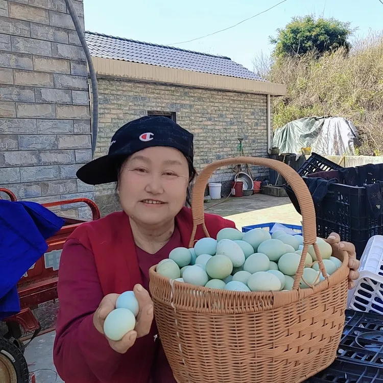 熊孔农家散养绿壳土鸡蛋40枚