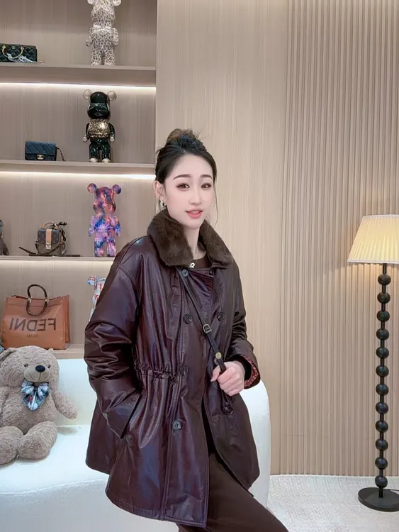 【若楠服饰】设计师貂领大气时装加厚皮衣外套-251022