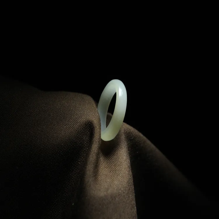 天然和田玉跑环，戒指，尾戒，戒圈内径13mm宽4mm厚2.3mm