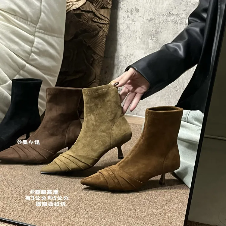 2025秋冬新法式气质尖头时尚百搭时装靴复古褶皱设计感弹力瘦瘦靴