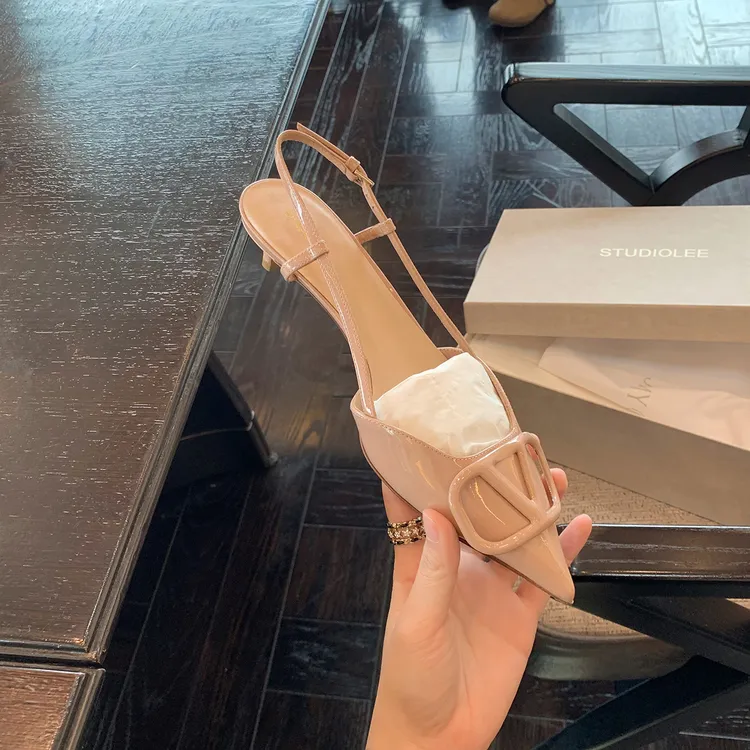 2025年新款春秋气质高跟鞋法式细跟尖头一字绝美包头凉鞋裸色女鞋