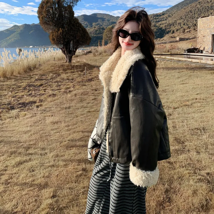 咖色美拉德穿搭派克服外套女2025冬季新款皮毛一体羊羔毛保暖棉袄