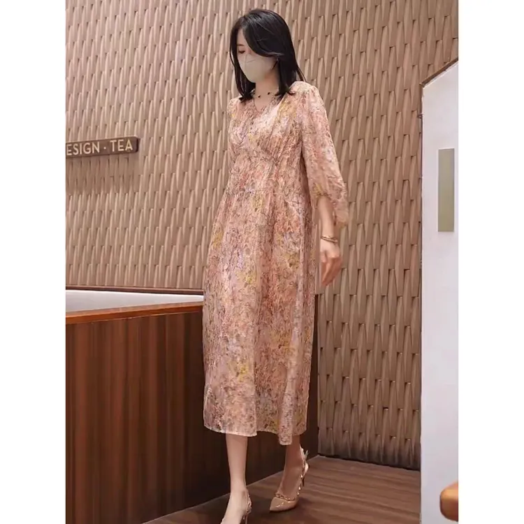 门店67&9！把花穿在身上！茶歇复古/碎花显瘦度假风连衣裙女L42814