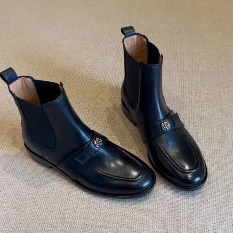 2025新款秋冬新款显脚小手工山茶花厚底马丁靴女圆头切尔西短靴潮