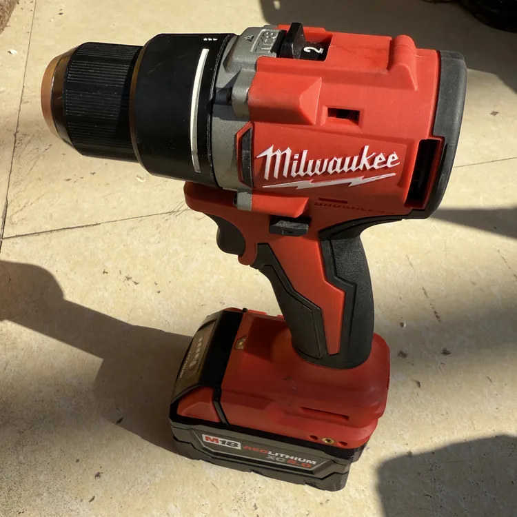 9成新 米沃奇冠军钻3601无刷锂电钻