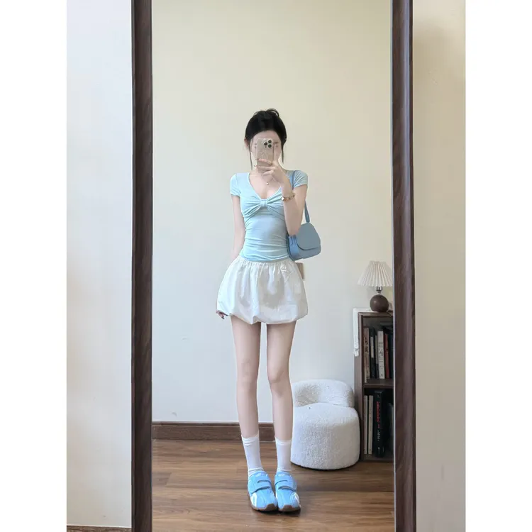 MARIE.COCO设计感纯欲风蕾丝拼接百搭正肩短袖上衣花苞短裙两件套