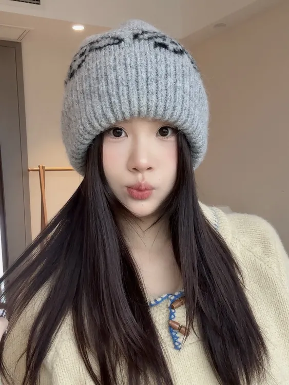 百搭包头帽秋冬冷帽加绒保暖女士针织帽女刺绣大耳小狗保暖帽子