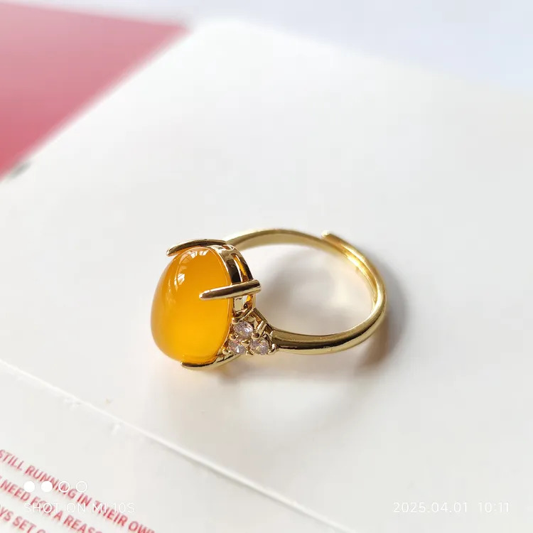  正品天然高端黄玛瑙玉髓戒指女活口大蛋面镶嵌送妈妈