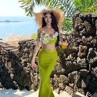 海岛小众度假风套装女绿色立体花朵短款吊带包臀半身裙两件套长裙