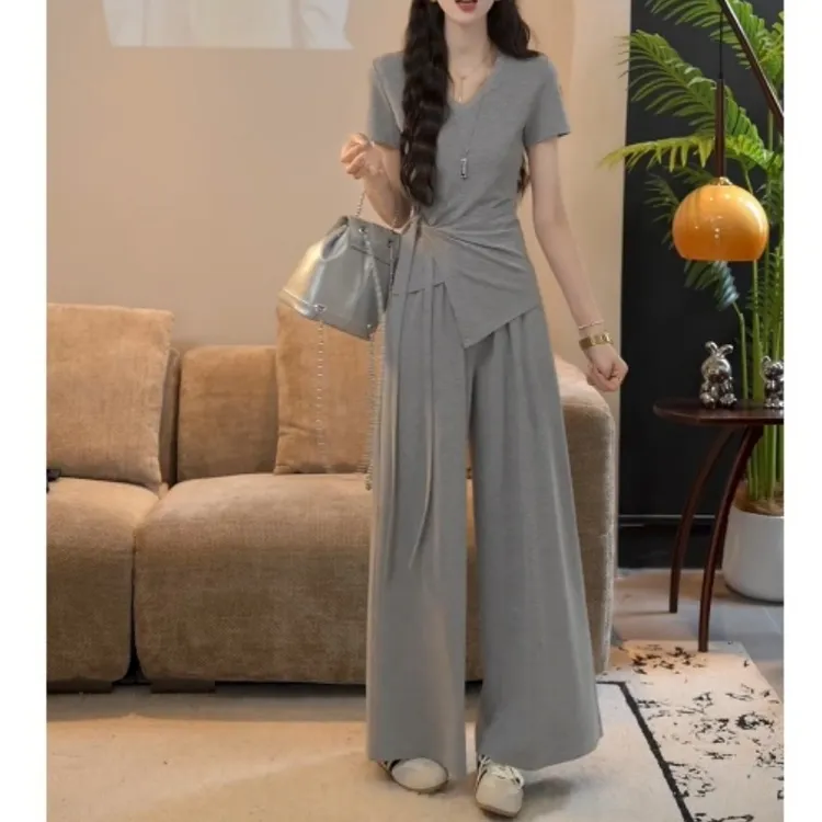 【田奈日记】简约气质T恤上衣+休闲裤子时尚套装LK2503946