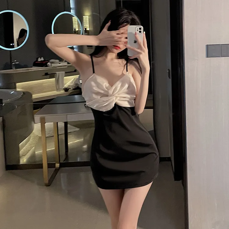 网红法式纯欲吊带睡衣裙性感蕾丝深v家居服小众包臀裙显瘦睡裙