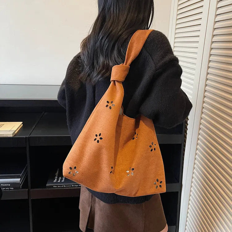 镂空老师包通勤风女士休闲包女挎包简约磁扣女士牛角单肩