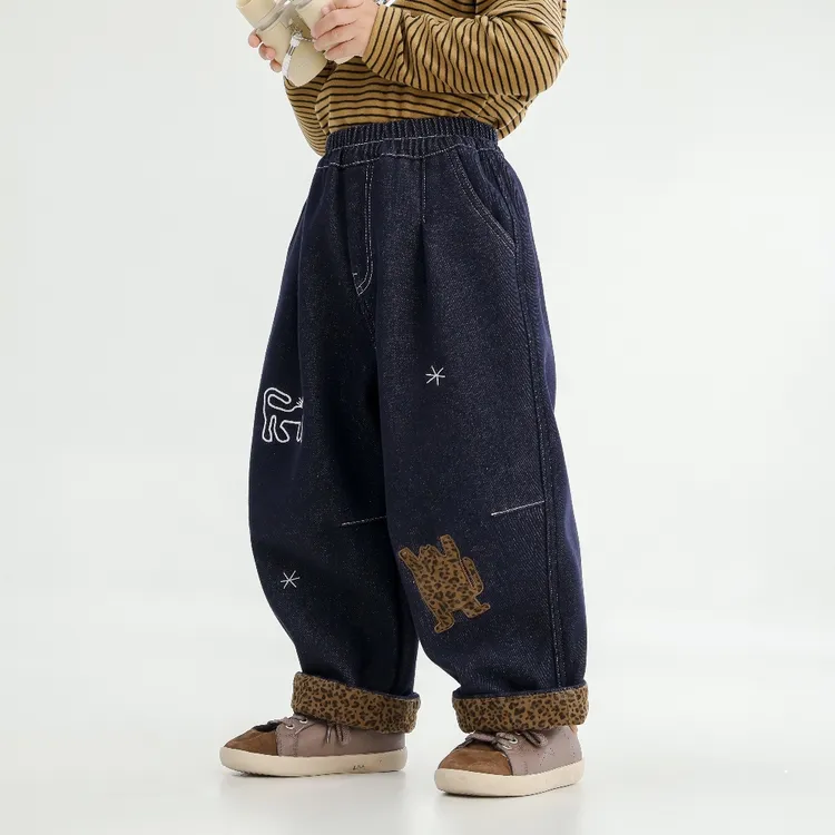 Bi8Bo深秋冬季韩版休闲儿童豹纹绣花牛仔裤 31698