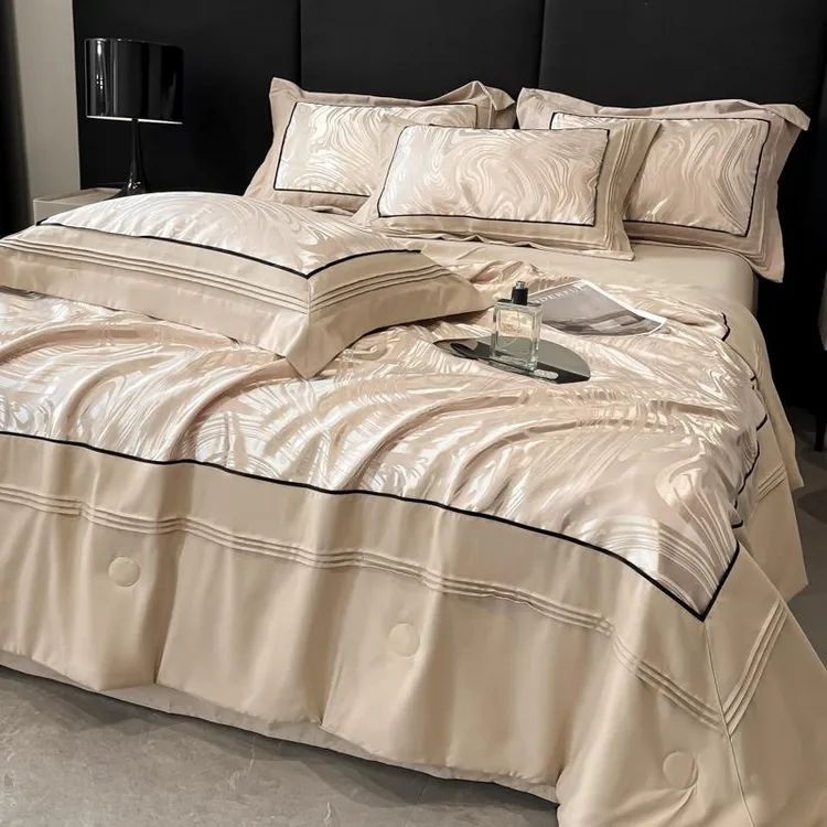 高级感夏季冰丝夏凉被凉感夏被四件套可机水洗空调被薄款被子被芯