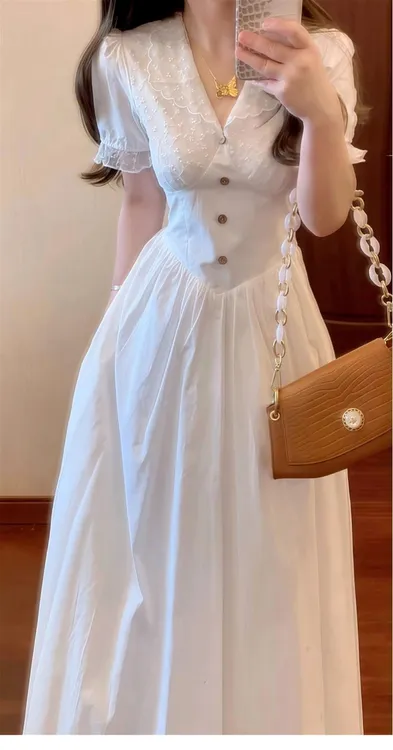 白色v领蕾丝2025新款巨好看掐腰气质高级感长裙5761