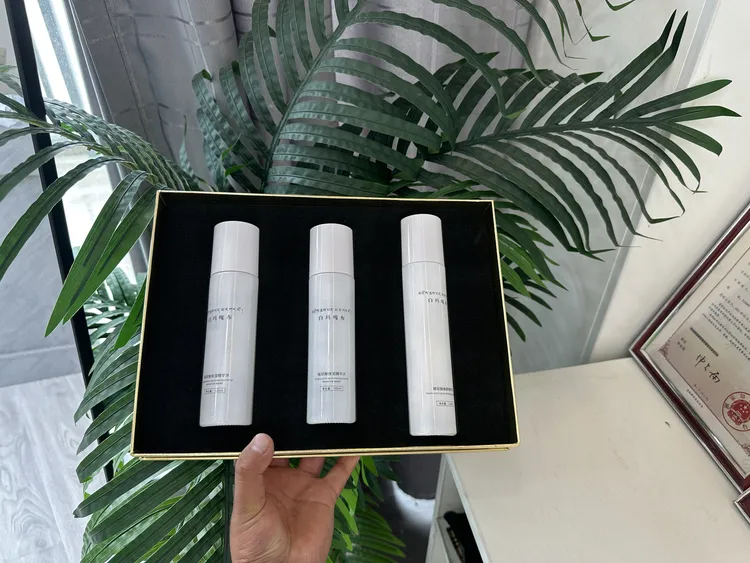 白玛嘎布玻尿酸水润焕彩奢华套装