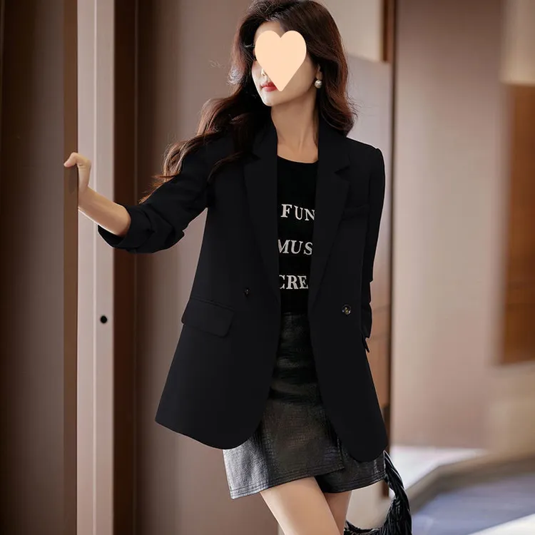 西装外套女春秋设计新款气质高级小个子休闲潮流开叉西服