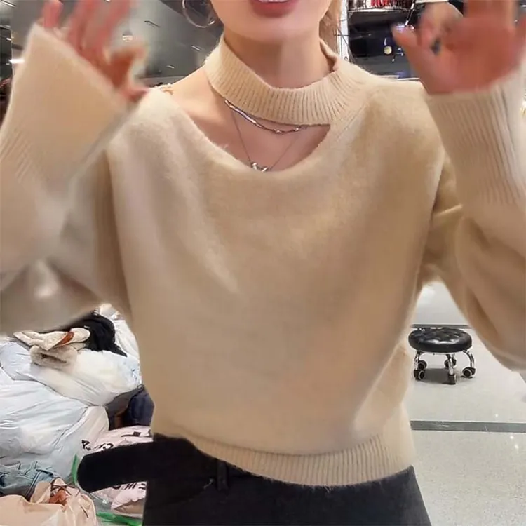 法式复古设计感斜肩挂脖毛衣女秋冬季气质显瘦内搭针织衫打底上衣