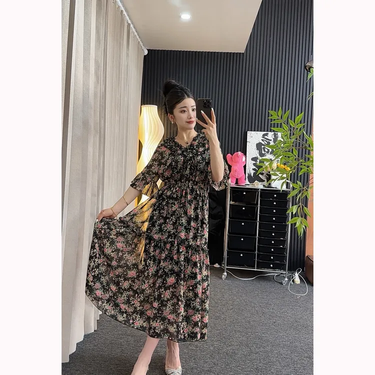 2025夏季女装连衣裙印花碎花中长裙喇叭袖长裙显瘦防晒大摆裙