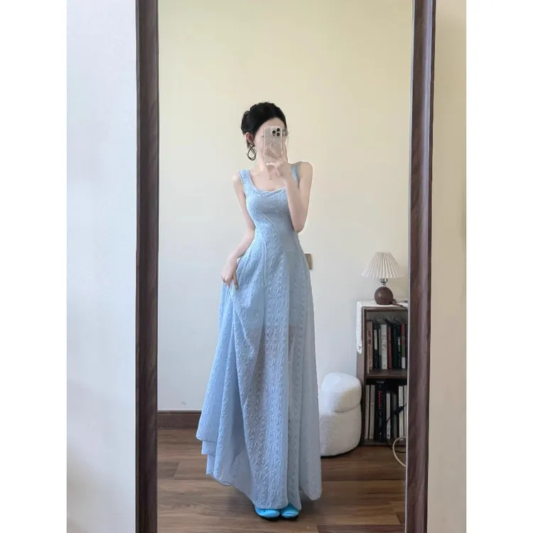 优质质量  夏季蓝色法式吊带连衣裙女气质收腰显瘦a字海边度假裙