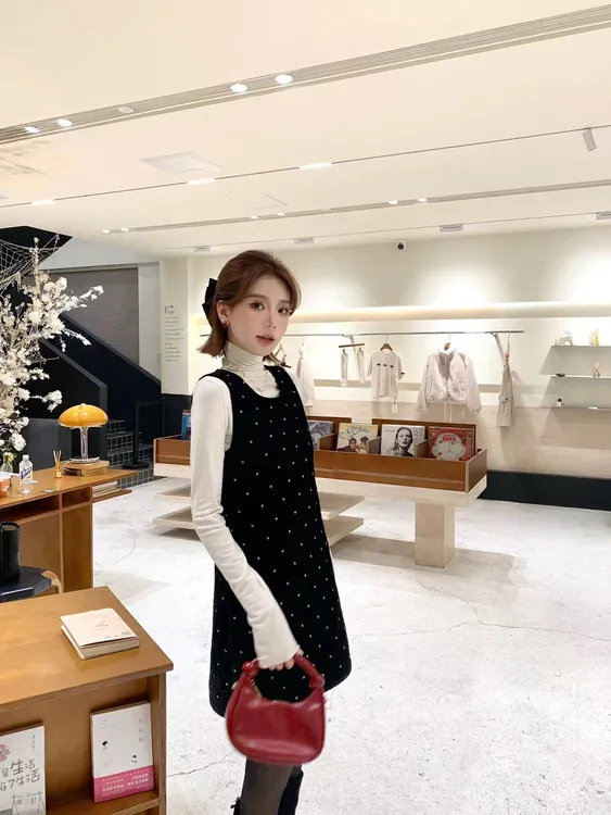 【芝士Cheese】光荫絮语 丝绒镶钻休闲慵懒百搭设计小众背心裙