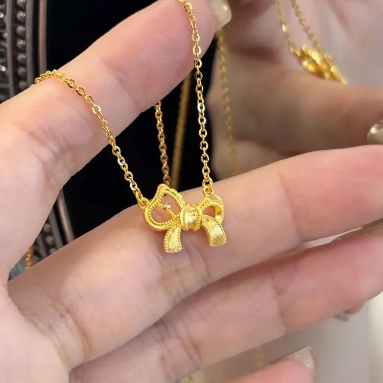 柯柒 钛钢项链 小马驹蝴蝶结项链女轻奢气质小众生肖本命年锁骨链