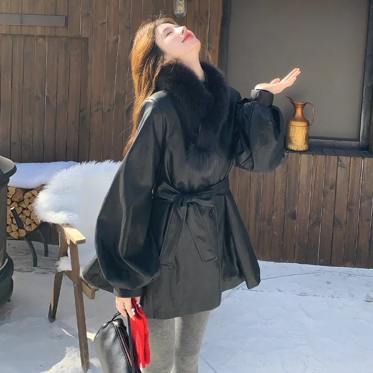 狐狸毛领新国标90白鸭绒皮衣羽绒服女2025冬季新款收腰中长款外套