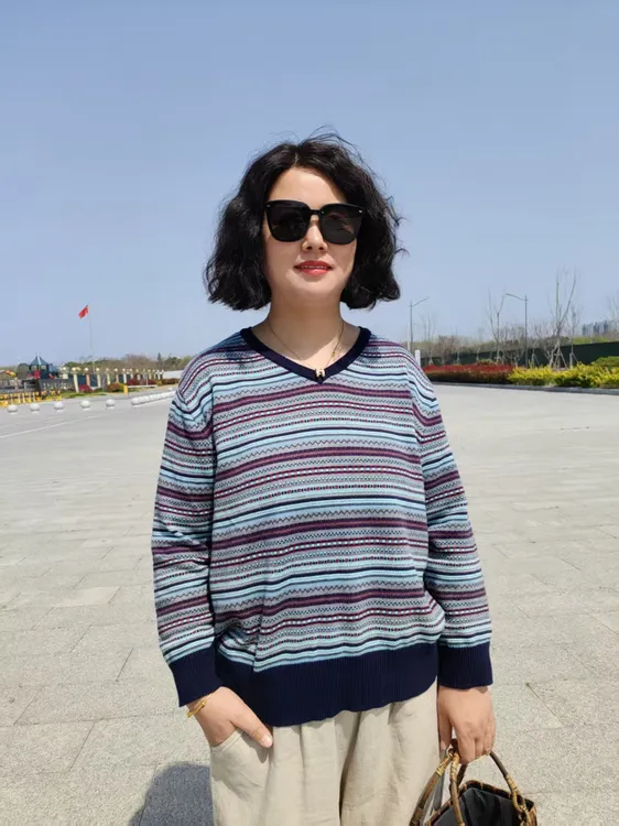 2024大码女装新款GA023六色条纹V领套头衫经典百搭休闲