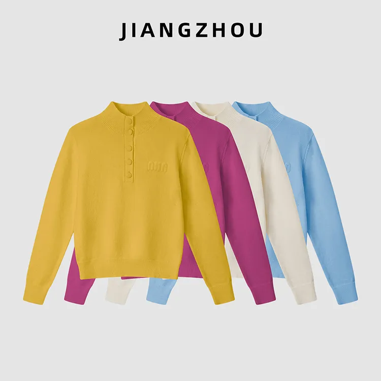 江洲【暖黄】秋冬新款羊毛衫绣花字母单排扣半高领松软套头毛衣打底